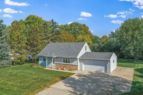 649 Wanda Ave, Neenah, WI 54956