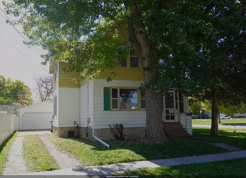162 Central Ave, Fond Du Lac, WI 54935