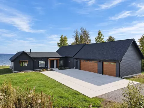 n2598 Michigan 35, Menominee, MI 49858