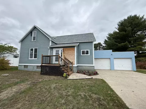 1160 Cleveland Ave, Marinette, WI 54143
