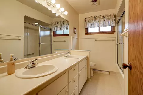 Bath - 530 W Capitol Dr, Appleton, WI 54911 photo 2 of 2