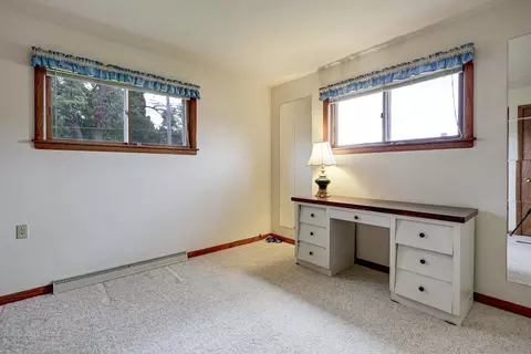 Bedroom - 530 W Capitol Dr, Appleton, WI 54911 photo 1 of 5