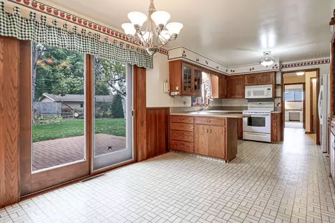 Kitchen - 530 W Capitol Dr, Appleton, WI 54911 photo 1 of 4