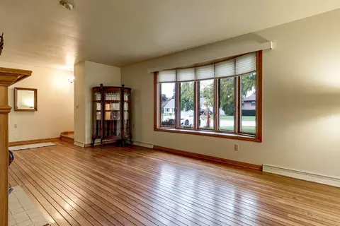 Living - 530 W Capitol Dr, Appleton, WI 54911 photo 3 of 3