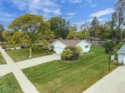 View/Area - 530 W Capitol Dr, Appleton, WI 54911 photo 1 of 13