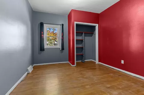 Bedroom - 917 W Franklin St, Appleton, WI 54914 photo 5 of 5