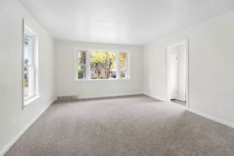 Living - 1131 W Winnebago St, Appleton, WI 54914 photo 1 of 6