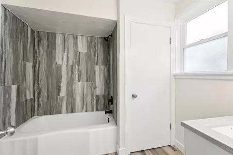Bath - 1131 W Winnebago St, Appleton, WI 54914 photo 1 of 3