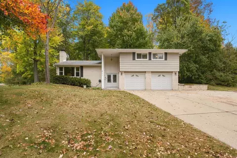 1815 Valorane Blvd, Green Bay, WI 54304