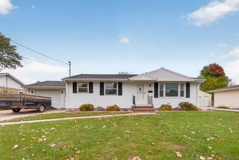 1198 Langlade Ave, Green Bay, WI 54304