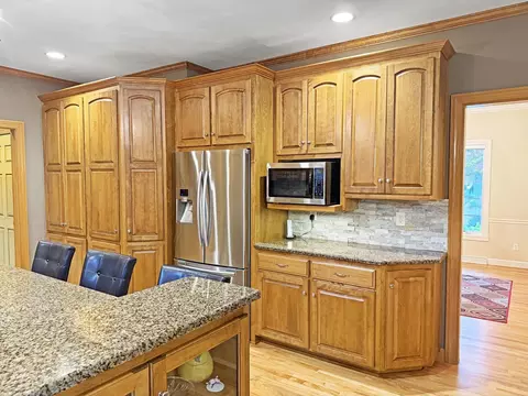 Kitchen - 233 E Fernwood Ln, Appleton, WI 54913 photo 1 of 4