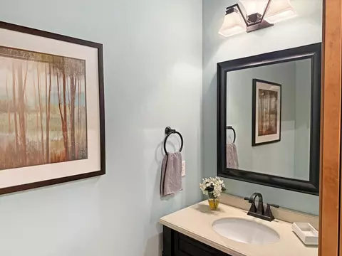 Bath - 233 E Fernwood Ln, Appleton, WI 54913 photo 1 of 5