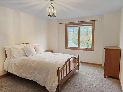 Bedroom - 233 E Fernwood Ln, Appleton, WI 54913 photo 3 of 6