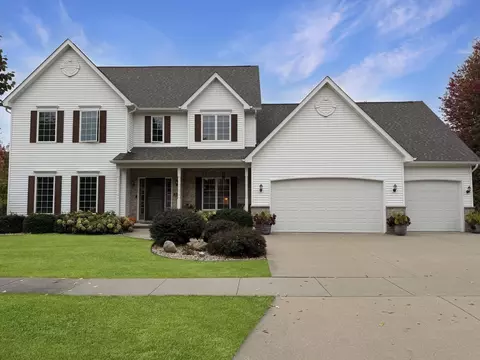 Exterior - 233 E Fernwood Ln, Appleton, WI 54913 photo 10 of 10