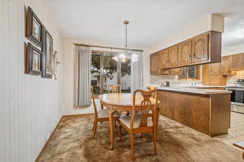 Dining - 720 E Meadow Grove Blvd, Appleton, WI 54915 photo 1 of 1