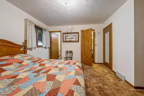 Bedroom - 720 E Meadow Grove Blvd, Appleton, WI 54915 photo 6 of 6