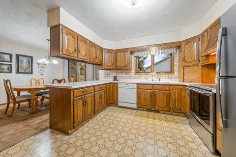 Kitchen - 720 E Meadow Grove Blvd, Appleton, WI 54915 photo 2 of 4