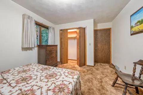 Bedroom - 720 E Meadow Grove Blvd, Appleton, WI 54915 photo 2 of 6