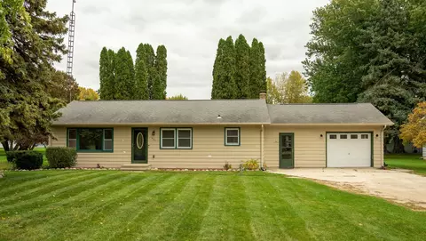 521 Van Dyne Rd, Fond Du Lac, WI 54937