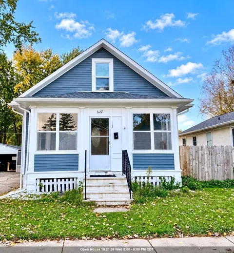 627 Vroman St, Green Bay, WI 54303