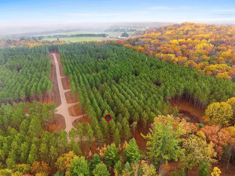 charlie trail, Wausaukee, WI 54177