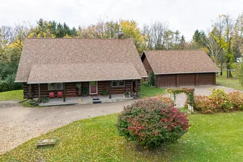 5005 Breezewood Ln, Winneconne, WI 54986