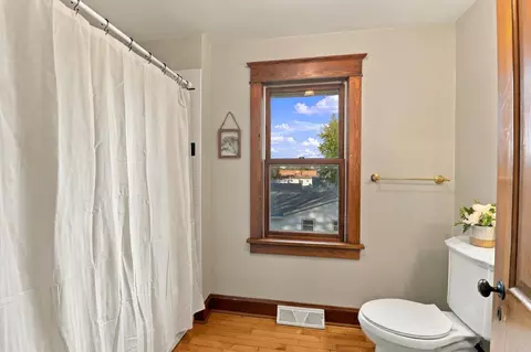 Bath - 424 Turner St, Wrightstown, WI 54180 photo 2 of 2