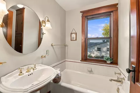 Bath - 424 Turner St, Wrightstown, WI 54180 photo 1 of 2