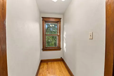 Entry Way - 424 Turner St, Wrightstown, WI 54180 photo 5 of 7