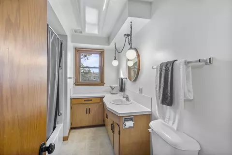 Bath - 2417 Gmeiner Rd, Appleton, WI 54915 photo 1 of 2