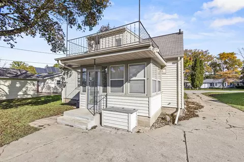 Exterior - 2417 Gmeiner Rd, Appleton, WI 54915 photo 9 of 10