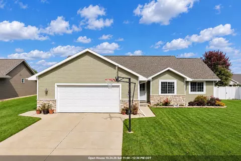 833 S Melcorn Cir, De Pere, WI 54115