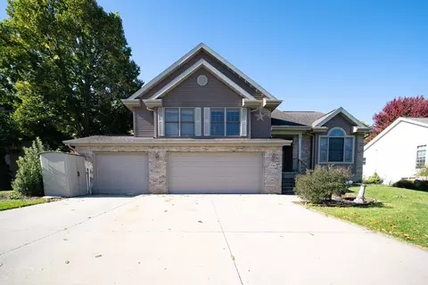 730 Glenwood Dr, Fond Du Lac, WI 54935