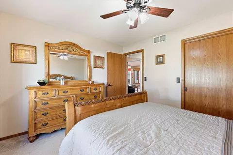 Bedroom - w2421 Hickory Park Drive, Appleton, WI 54915 photo 2 of 5