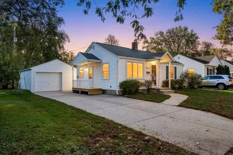 839 Marquette Ave, Green Bay, WI 54304