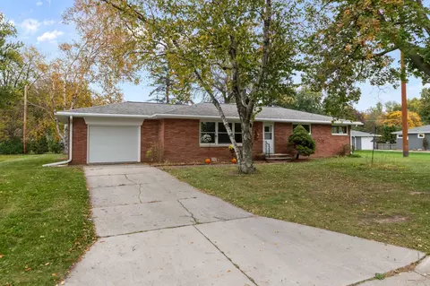3623 S Clay St, Green Bay, WI 54301