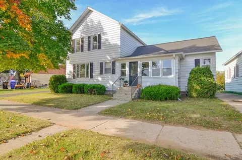 271 W Front St, Peshtigo, WI 54157