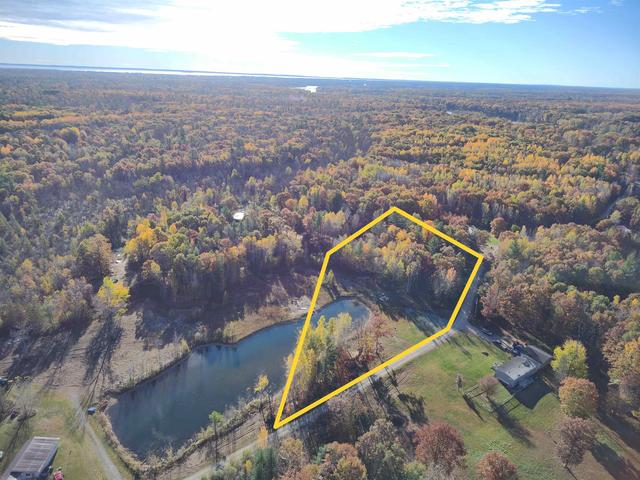 Zimmermans Lane, Menominee, MI 49858