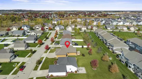 View/Area - 3328 Tulip Trl, Appleton, WI 54913 photo 2 of 6