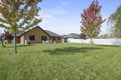 Exterior - 3328 Tulip Trl, Appleton, WI 54913 photo 19 of 19