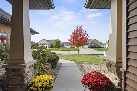 Exterior - 3328 Tulip Trl, Appleton, WI 54913 photo 7 of 19