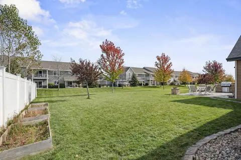 Exterior - 3328 Tulip Trl, Appleton, WI 54913 photo 17 of 19