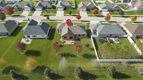 View/Area - 3328 Tulip Trl, Appleton, WI 54913 photo 4 of 6