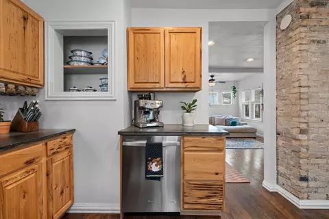 Kitchen - 933 W Spring St, Appleton, WI 54914 photo 4 of 5