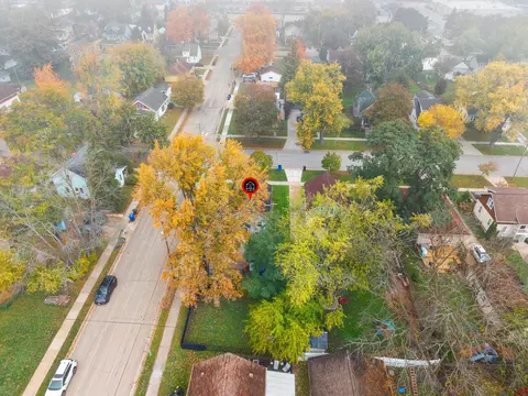 View/Area - 933 W Spring St, Appleton, WI 54914 photo 2 of 2