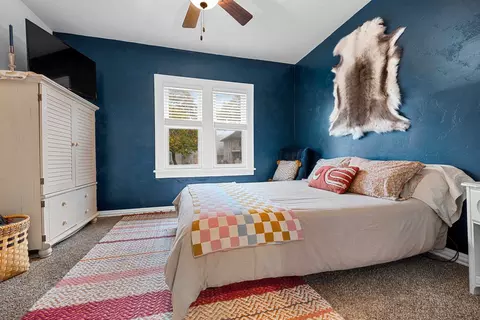 Bedroom - 933 W Spring St, Appleton, WI 54914 photo 1 of 9