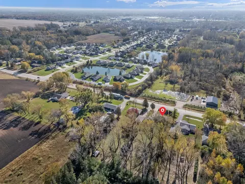 View/Area - 1320 W Edgewood Dr, Appleton, WI 54913 photo 7 of 10