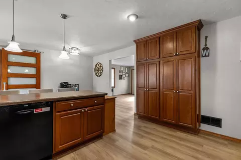 Kitchen - 1320 W Edgewood Dr, Appleton, WI 54913 photo 7 of 10
