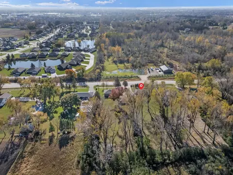 View/Area - 1320 W Edgewood Dr, Appleton, WI 54913 photo 8 of 10