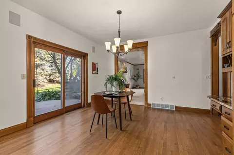 Dining - 808 E Mayfield Dr, Appleton, WI 54911 photo 2 of 4